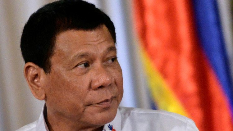 "¿Es usted gay o pedófilo?": Duterte arremete contra un jefe de la agencia de DD.HH.