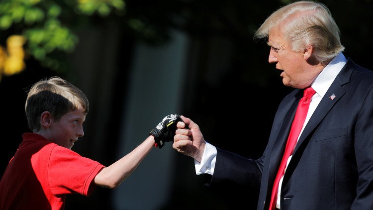 Niño de 11 años se ofrece para cortar el césped de la Casa Blanca y Trump acepta (FOTOS Y VIDEO)