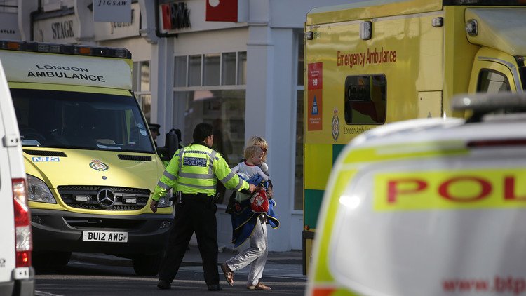 Los servicios de emergencia británicos atienden "incidentes químicos" en Londres