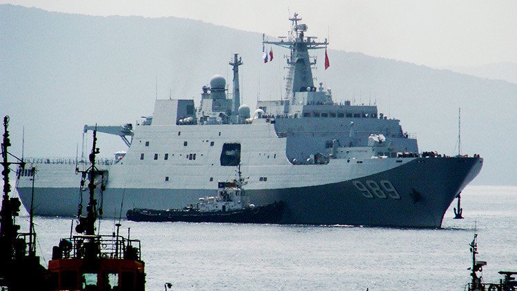 Buques de guerra chinos llegan al mayor puerto ruso en el Pacífico 