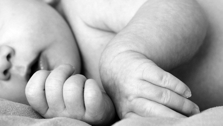 Nace en España la primera niña sin el gen 'más severo' ligado al cáncer de mama