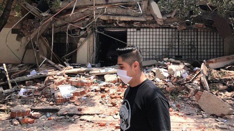 Reportan fugas de gas e incendios en la Ciudad de México tras el terremoto
