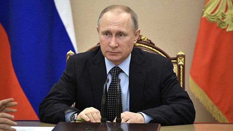 Putin: Rusia ha salido de la recesión y sienta los cimientos para su desarrollo futuro