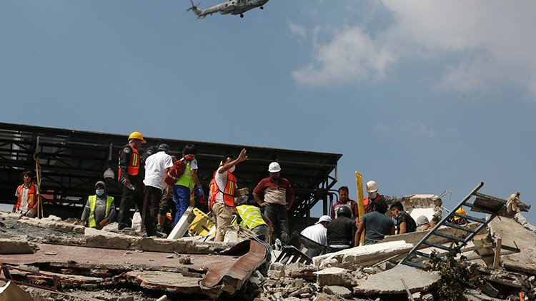 México: Se estrella un helicóptero de la PGR con ayuda para los damnificados por el terremoto