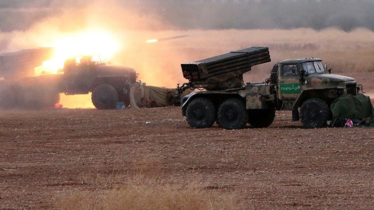 Alaridos entre obuses: Últimos minutos de un grupo yihadista alcanzado por un tanque sirio (VIDEOS)