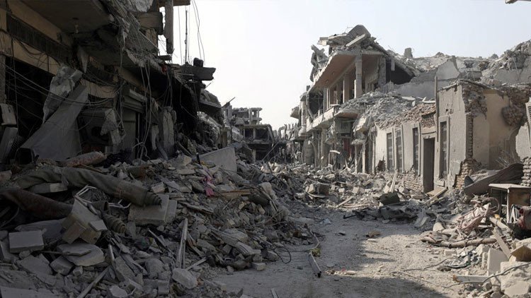 "Sin tomar precauciones": HRW acusa a la coalición liderada por EE.UU. de matar a 84 civiles en Raqa