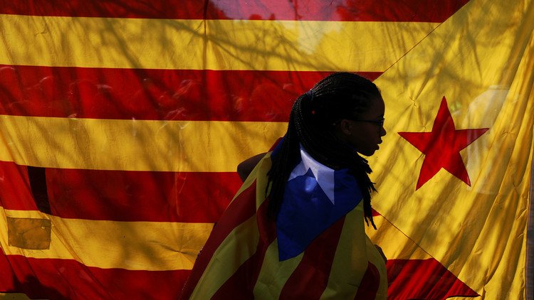 Algunas claves para entender (un poco) lo que está pasando en Cataluña