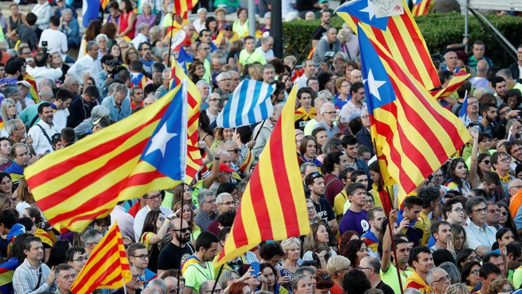 VIDEO: La manifestación final del 'sí' antes del referéndum de independencia de Cataluña