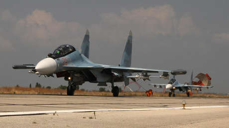 La aviación rusa destruye más de 900 objetos de terroristas en una semana en Siria