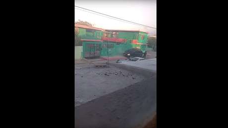 VIDEO: Policías "rematan" a cuatro presuntos delincuentes en México
