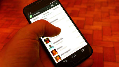 "Perdón, me equivoqué de grupo": los vergonzantes mensajes de Whatsapp de un político español     