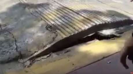 El asfalto 'respira' tras el terremoto en México 