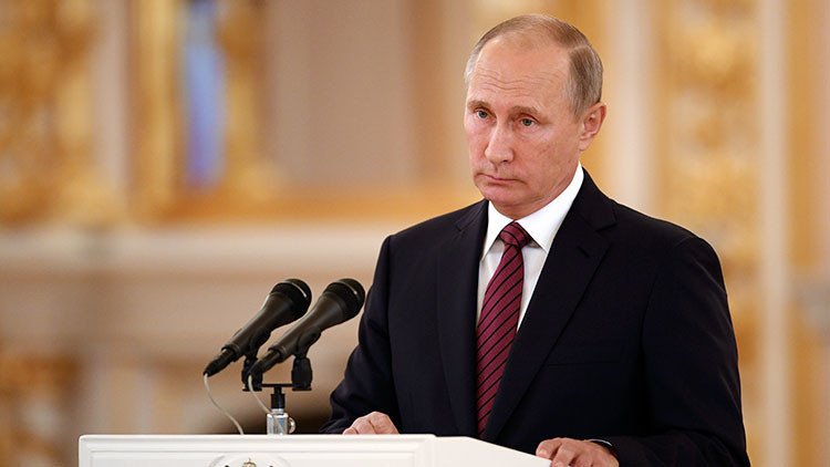Putin: Rusia llama a una cooperación "previsible, constructiva y mutuamente beneficiosa" con EE.UU.