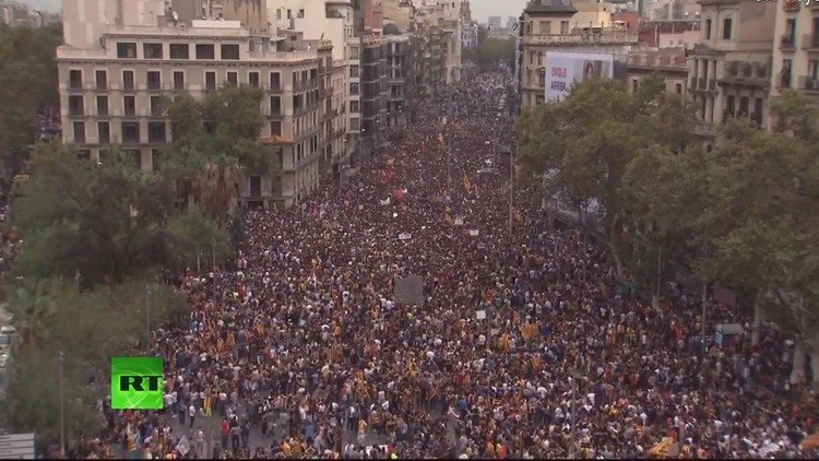 VIDEOS: Protestas masivas en Barcelona contra el Gobierno español