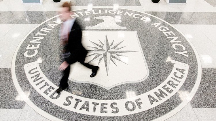 El Ministerio ruso de Exteriores trolea el llamado de la CIA para reclutar expertos rusoparlantes