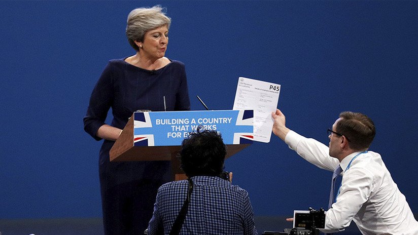 VIDEO: 'Despiden' a Theresa May en pleno discurso ante el Partido Conservador