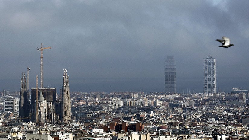 El Gobierno español aprueba un decreto para facilitar la salida de las empresas de Cataluña