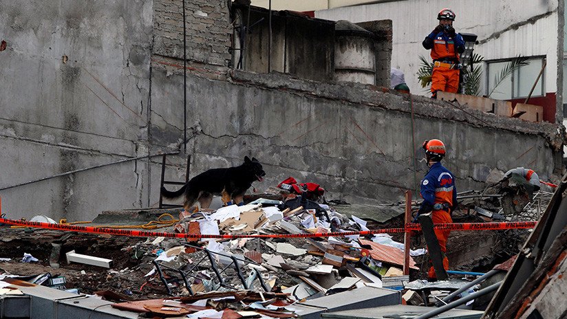 Mexicanos afectados por el terremoto del 19-S: "Llevamos semanas viviendo en casas de campaña"