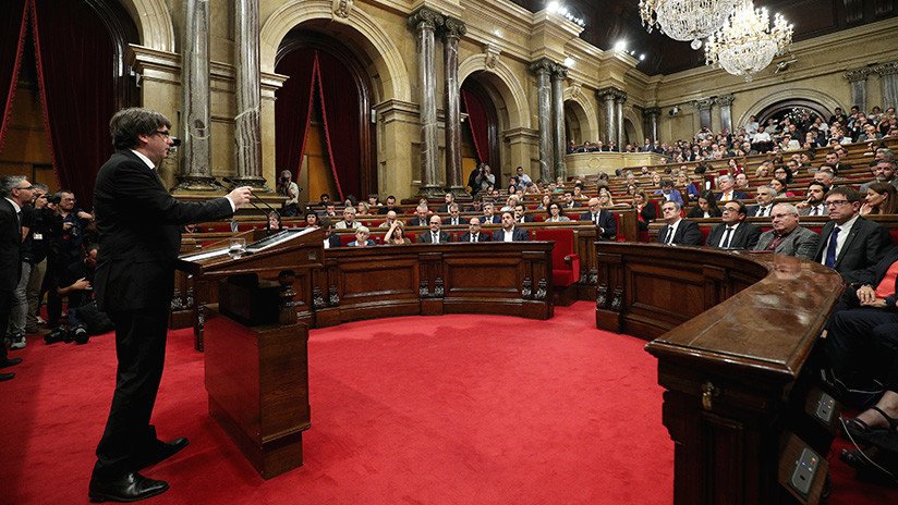 'Sí pero no': Puigdemont llama a abrir una etapa de diálogo con Madrid