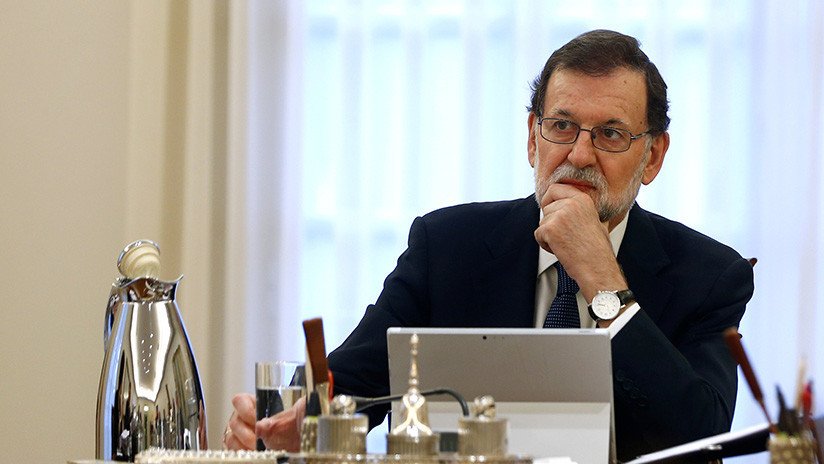 Rajoy pide a la Generalitat que aclare si ha habido independencia y abre la puerta al artículo 155