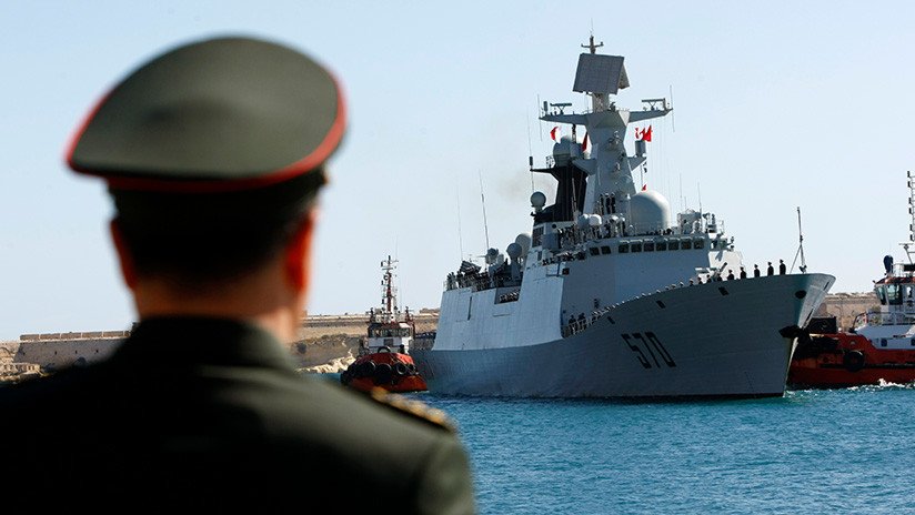 Pekín envía una fragata y cazas en advertencia al destructor de EE.UU. en el mar de China Meridional
