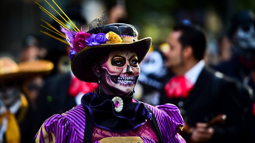 Calaveras, disfraces y colores: México se prepara para celebrar el Día de los Muertos