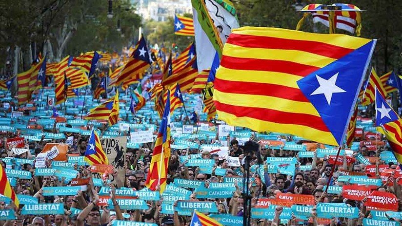 Convocan una manifestación independentista frente al Parlamento de Cataluña
