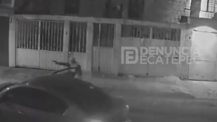 VIDEO: Logran escapar de un robo a mano armada como en las películas de Hollywood