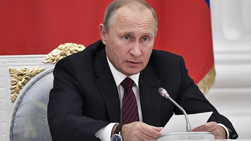 Putin: "Alguien recoge material biológico de las etnias rusas"