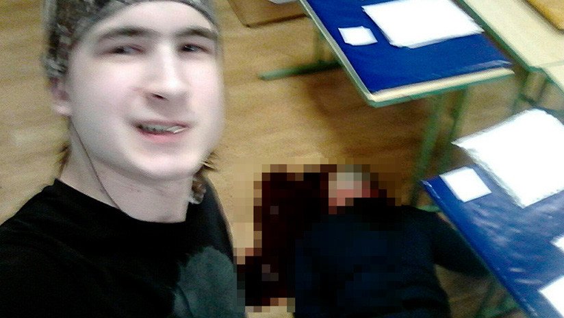 Un estudiante mata a cuchilladas a su profesor, lo publica en una red social y se suicida
