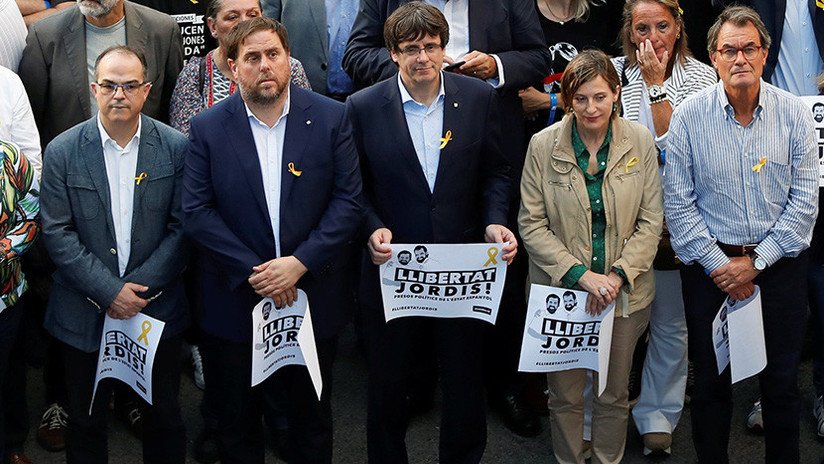 La Fiscalía pide prisión incondicional para ocho exmiembros del Gobierno catalán