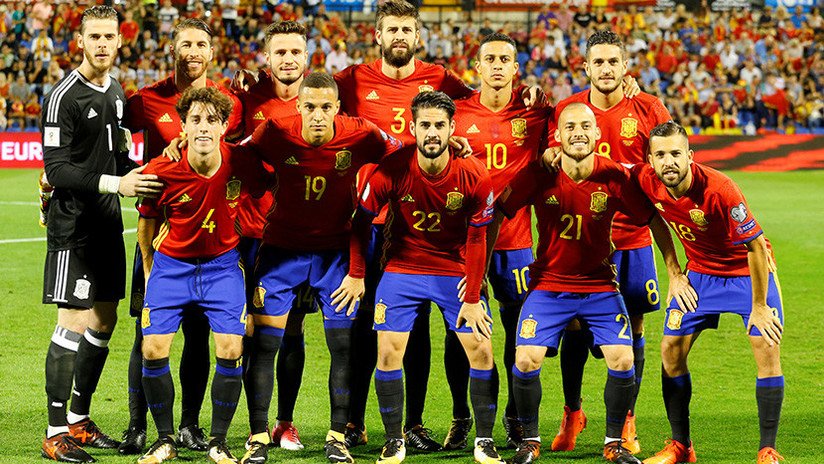 Así la polémica camiseta de España en Mundial Rusia 2018 - RT