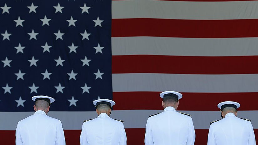 Otros 60 almirantes de EE.UU. son acusados de cambiar secretos militares por prostitutas