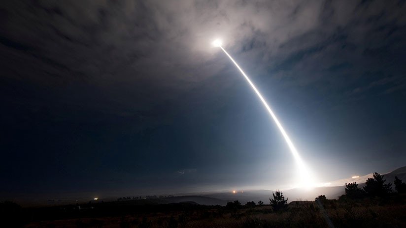 El Congreso de EE.UU. aprueba la financiación de un misil de alcance intermedio
