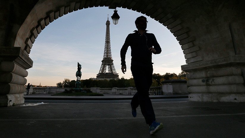 Condenan  a 6 meses de cárcel a un francés por correr en camisetas con nombres de extremistas
