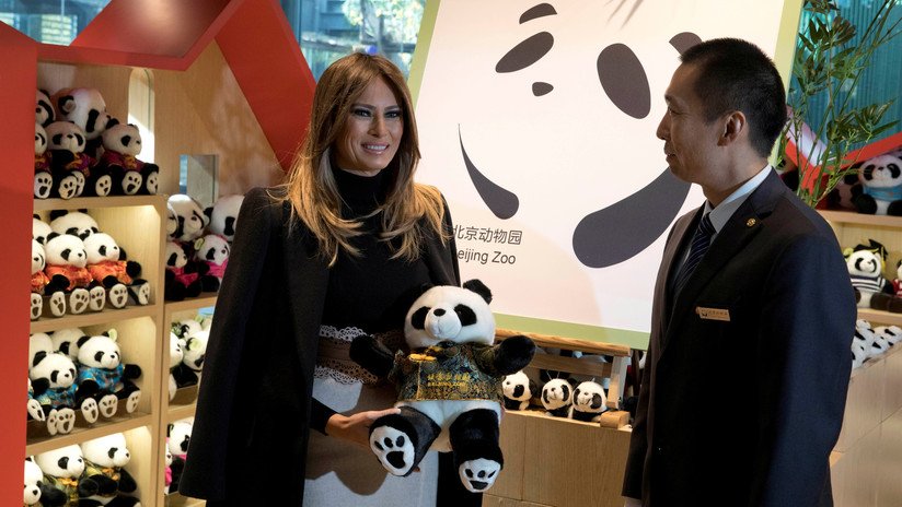 '¡Digan whisky!': Un panda no quiso perderse la foto con Melania Trump