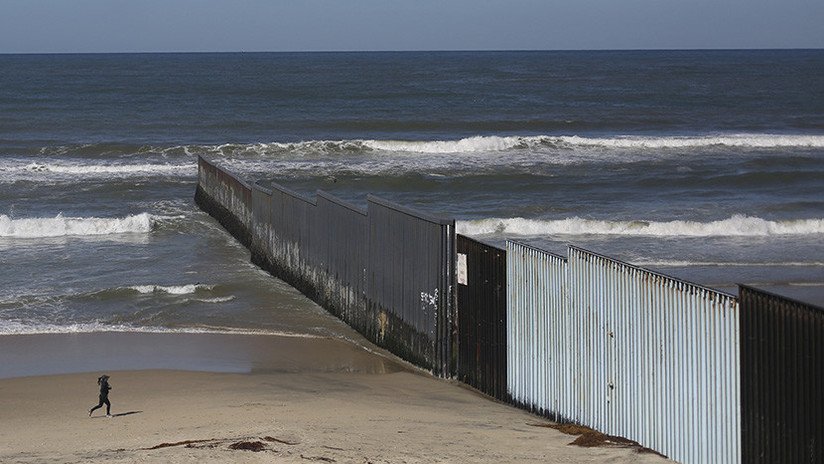 Revelan detalles "no autorizados para publicación" del muro de Trump frente a México