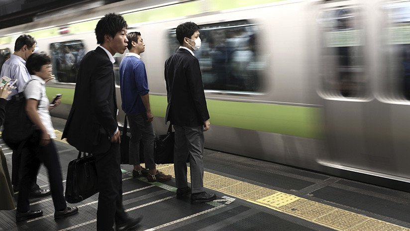Una compañía ferroviaria japonesa se disculpa por salir 20 segundos antes