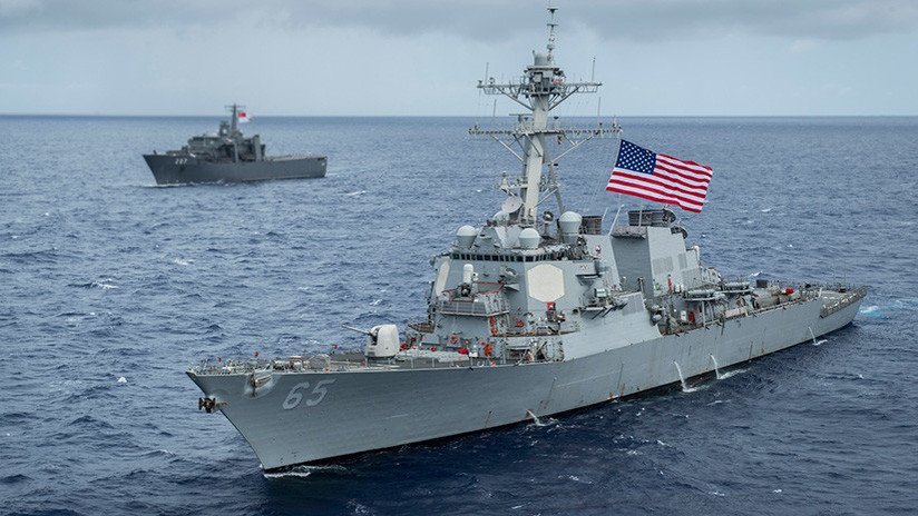 Quinto accidente naval de la Armada de EE.UU. en 2017: Remolcador japonés choca contra un destructor