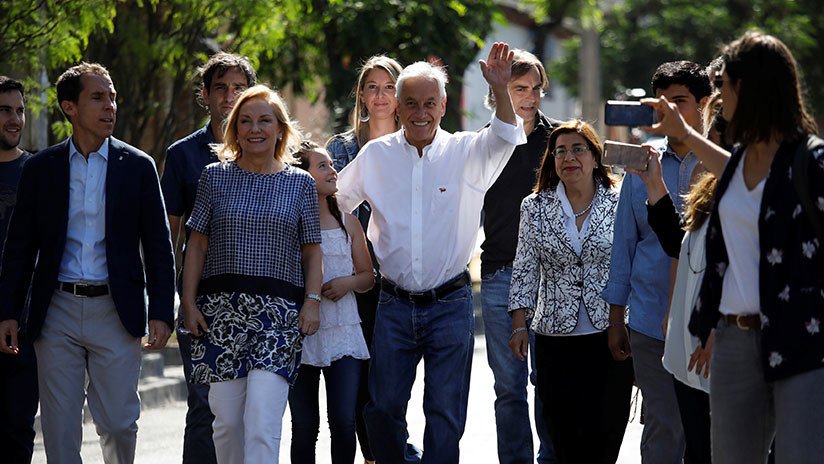 VIDEO: El irrespetuoso trato de Sebastián Piñera a su mujer que comenta todo Twitter 