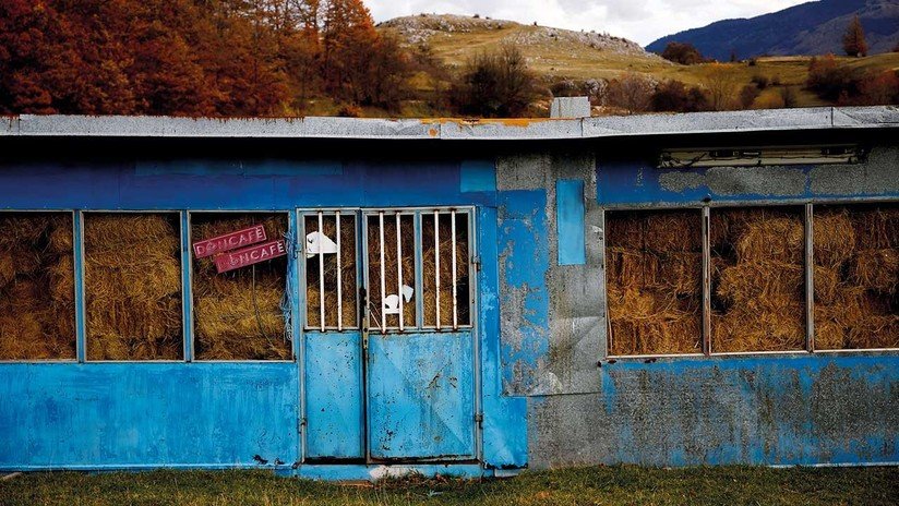 Así es la aldea natal del general Mladic en Bosnia, hundida en la pobreza y el olvido