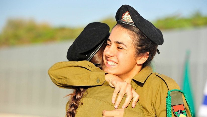 Israel desplegará su primera unidad de tanques femenina (Fotos)