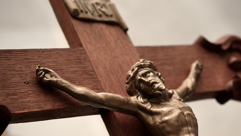 FOTOS: Hallan una cápsula del tiempo dentro de una escultura de Cristo del siglo XVIII