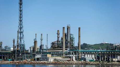 Histórico: Anuncian el descubrimiento del primer yacimiento petrolero en Uruguay 