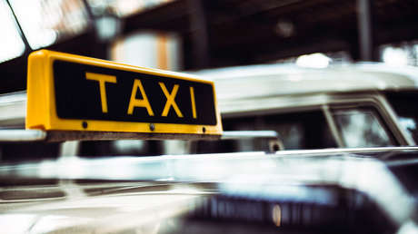 Estafa a un taxista en Ciudad de México sin percatarse de que la estaban grabando (VIDEO)