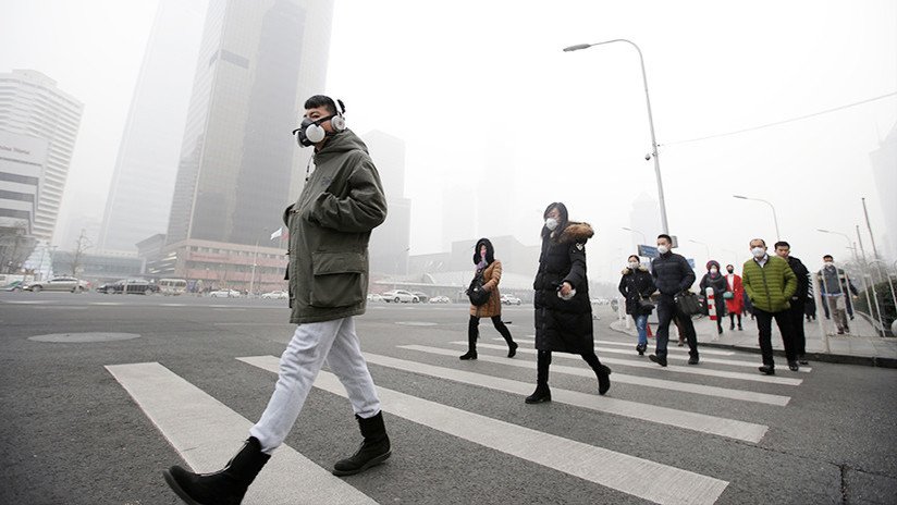 Pekín: ¿Es posible eliminar el esmog con 15 millones de abanicos?