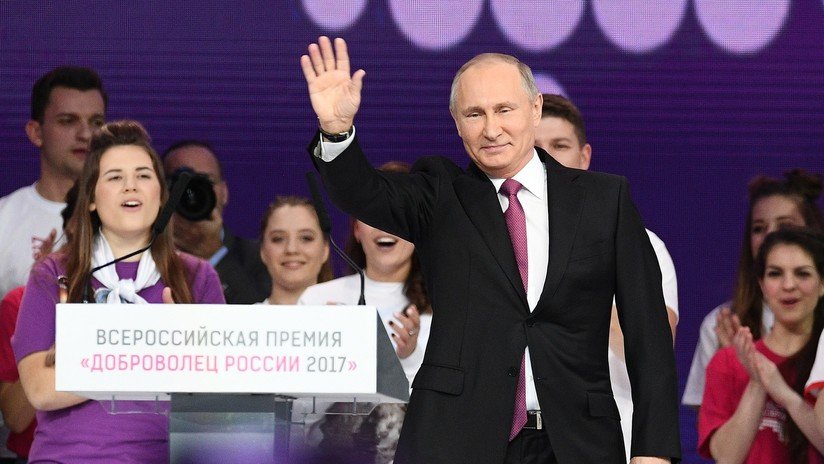 Putin propone declarar 2018 como el año del voluntariado