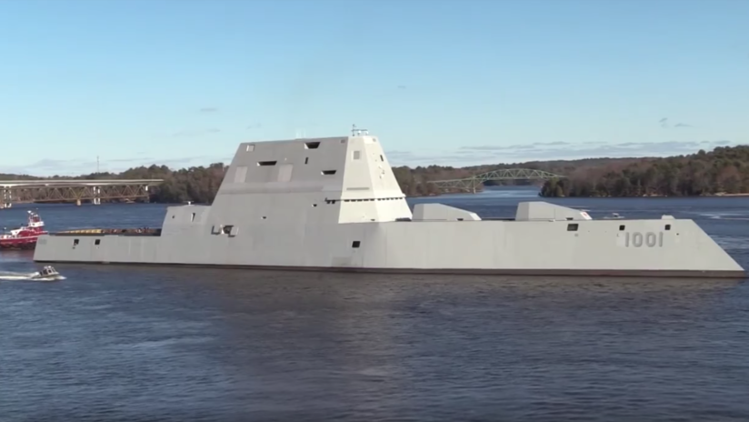 VIDEO: La Armada de EE.UU. bota su segundo destructor del futuro