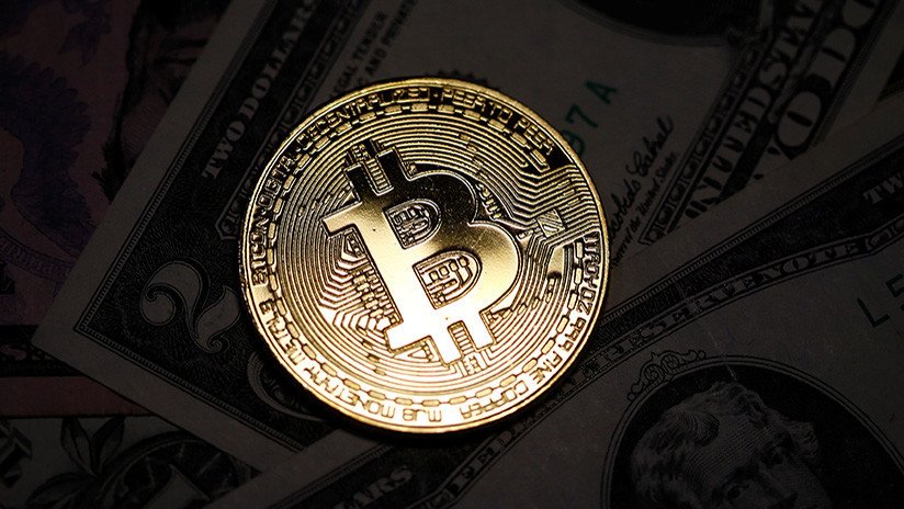 Histórico: el bitcóin debuta en el mercado financiero internacional