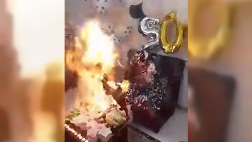 VIDEO: Iba a soplar las velas pero terminó envuelta en llamas
